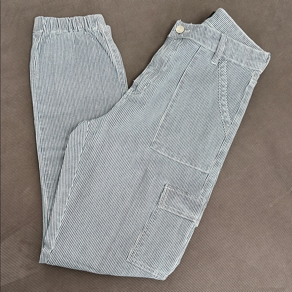 Women’s Cargo Joggers